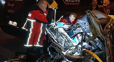 Kayseri'de feci kaza: 2 ölü, 6 yaralı