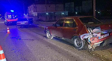 Kazaya karışan sürücü, aracı ile yaralıyı olay yerinde bırakarak kaçtı