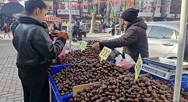 Kış mevsiminin vazgeçilmezi kestane yoğun talep görüyor