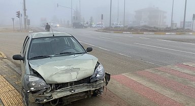 Kulu'da yoğun sis zincirleme kazaya neden oldu: 1 yaralı