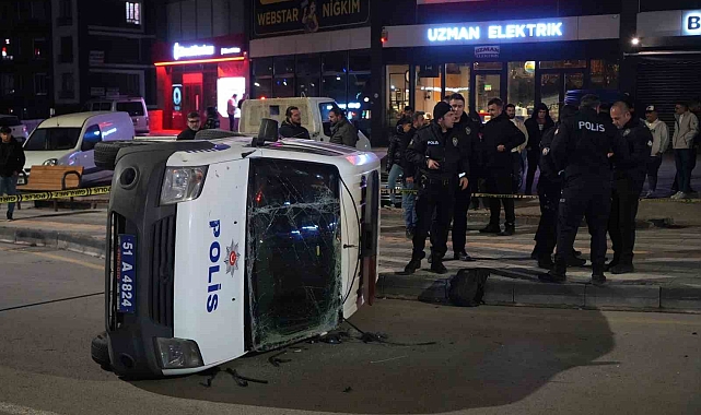 Niğde'de polis otosu ile otomobil çarpıştı: 6 yaralı