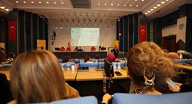 Öğretmenlere 'Akıllı şehir ve gelecek' anlatıldı