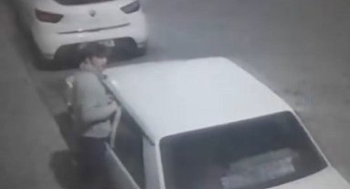 Oto faresi güvenlik kamerasına yakalandı