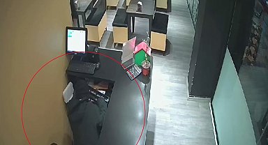Restoranın kasasından para çalmaya çalışan çocuk son anda yakalandı