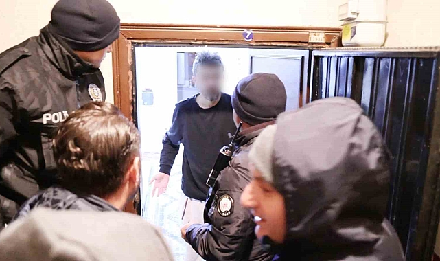 Tüm ekipler onun için alarma geçip seferber oldu, o ise ekipleri azarladı: "Yatmak da mı sorun ya?