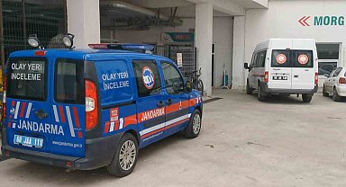 Vinçte kancası kopan beton blok can aldı