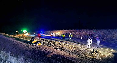 Eskişehir'de iki araç kafa kafaya çarpıştı: 1 ölü, 5 yaralı