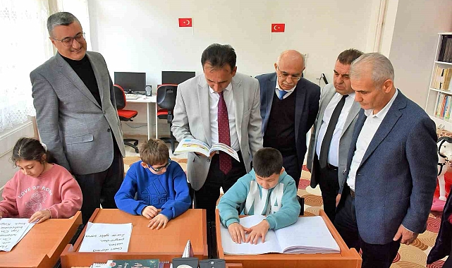 İl Müdürü Mehmet Çalışkan, görme engelli öğrencilerle buluştu