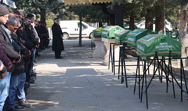 Konya'da katliam yapan genç ile annesi, babası ve kardeşi son yolculuğuna uğurlandı