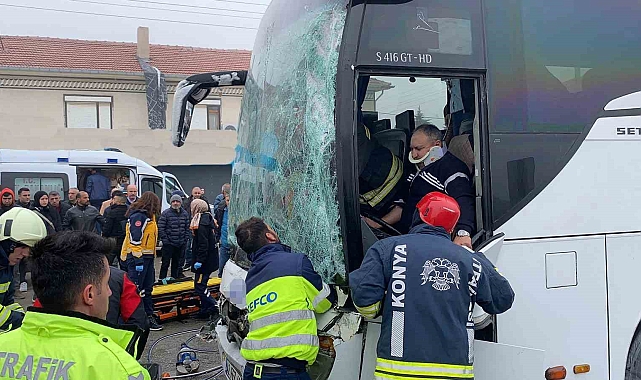 Konya'da otobüs ve otomobillerin de karıştığı 6 araçlı zincirleme kaza: 5 yaralı