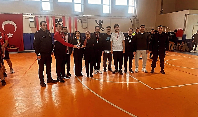 'Kurumlar Arası Voleybol Turnuvası' sona erdi