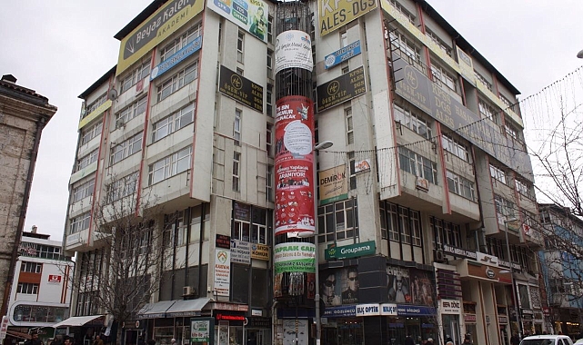 Tarihi iş hanı yeni modern yapısıyla hizmet verecek