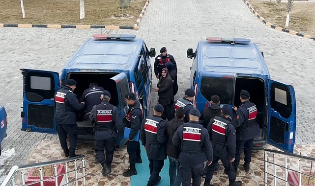 Hapis cezasıyla aranan aynı aileden 5 kişi operasyonla yakalandı