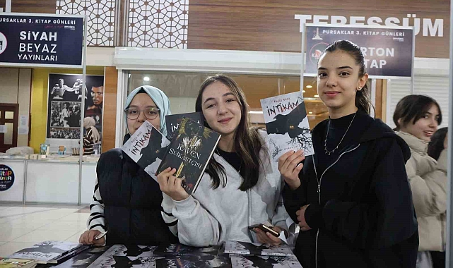 Kitap kurdu çocuklar Pursaklar'da