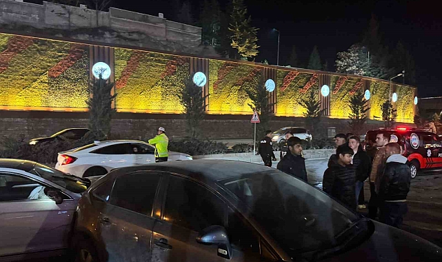 Niğde'de zincirleme trafik kazası: 4 yaralı