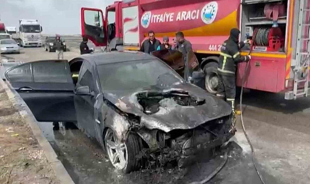 Aksaray'da seyir halindeki otomobilde yangın
