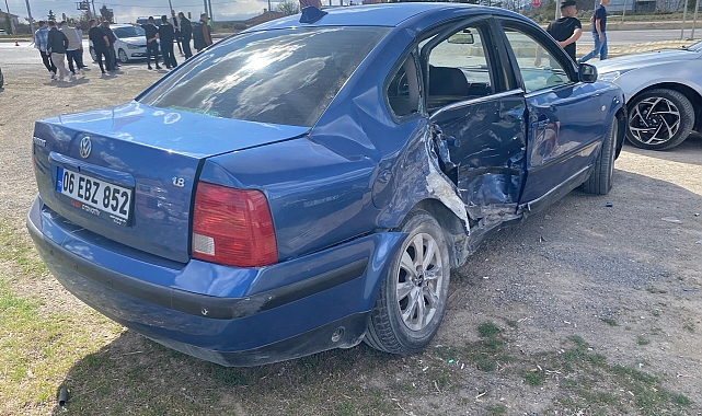 Konya'da iki otomobil çarpıştı: 6 yaralı
