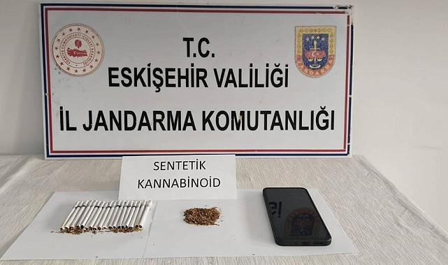 Şüpheli şahıs satmaya çalıştığı uyuşturucu madde ile yakalandı