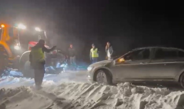 Yozgat'ta mahsur kalan araçlar kurtarıldı