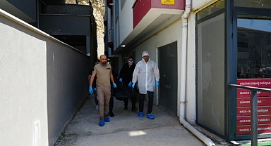 Apartmanı saran kokunun ardından vahşet çıktı