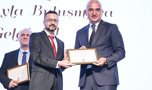 Bakan Ersoy: &quot;Bu eserler, geleceğimizin yolunu aydınlatan bir meşale&quot;