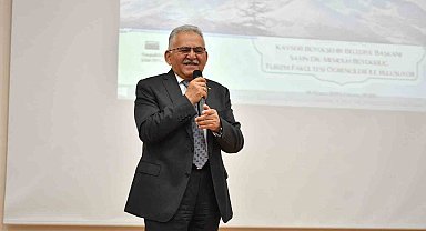 Başkan Büyükkılıç, öğrencilere Kayseri'nin turizm değerlerini anlattı
