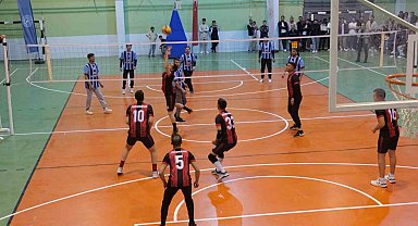 Beylikova'daki Kurumlar Arası Voleybol Turnuvası sona erdi