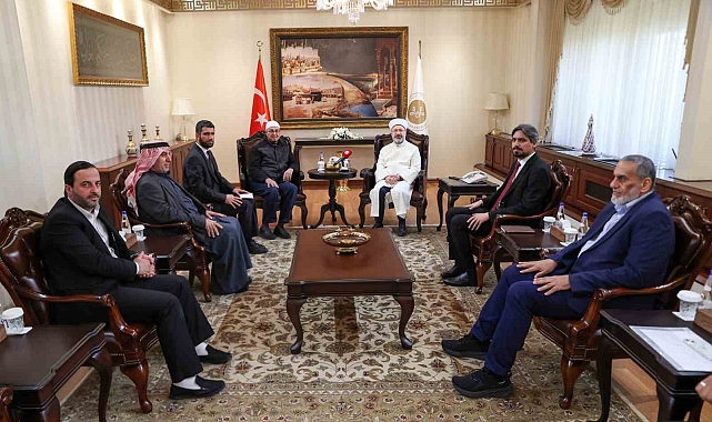Diyanet İşleri Başkanı Erbaş, Filistinli Alimler Heyet'ini kabul etti