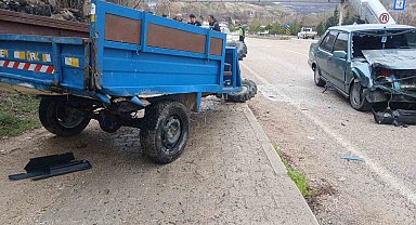 Fiat Tofaş ile çapa motoru çarpıştı: 1 yaralı