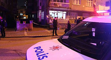 Husumetlisini evin bahçesinde vurdu