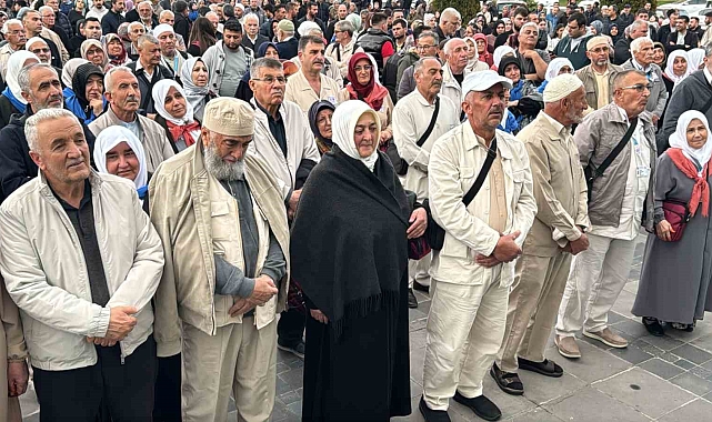 Kayseri'de ilk hac kafilesi dualarla uğurlandı