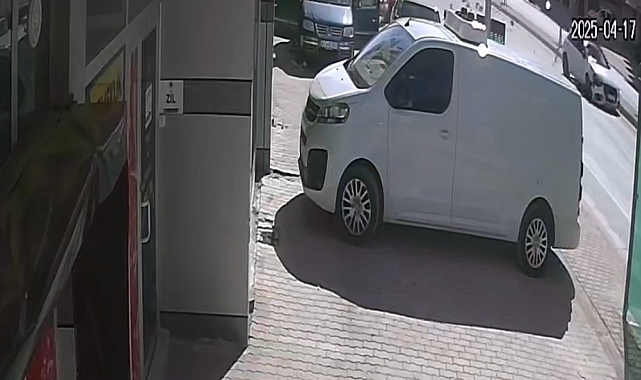 Konya'da otomobilin çarptığı çocuğun öldüğü kaza anı kamerada