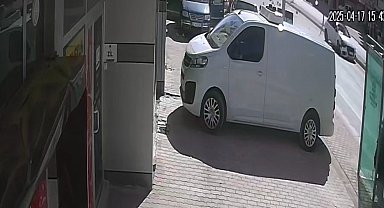 Konya'da otomobilin çarptığı çocuğun öldüğü kaza anı kamerada