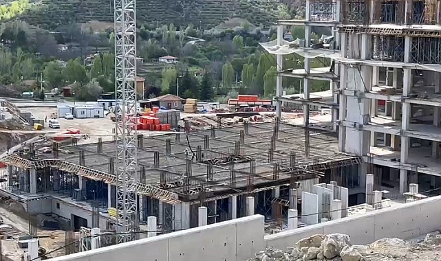 Vinçten düşen işçi hayatını kaybetti