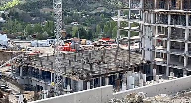 Vinçten düşen işçi hayatını kaybetti