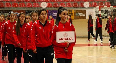 Yıldızlar Türkiye Futsal Birinciliği Kayseri'de başladı