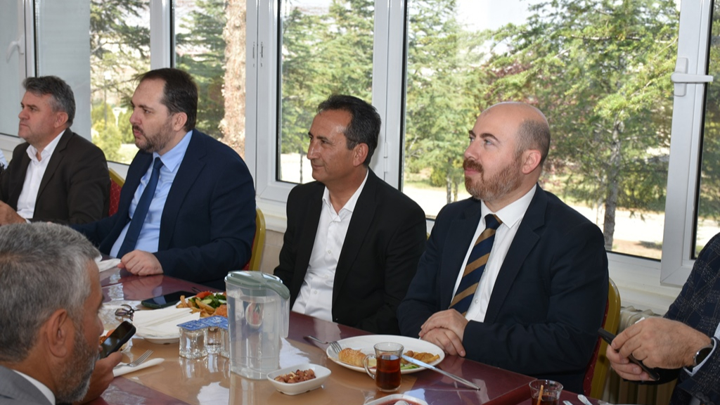 Karamanda Eğitim ve Sağlık Temsilcileri Kahvaltı Etkinliğinde Buluştu