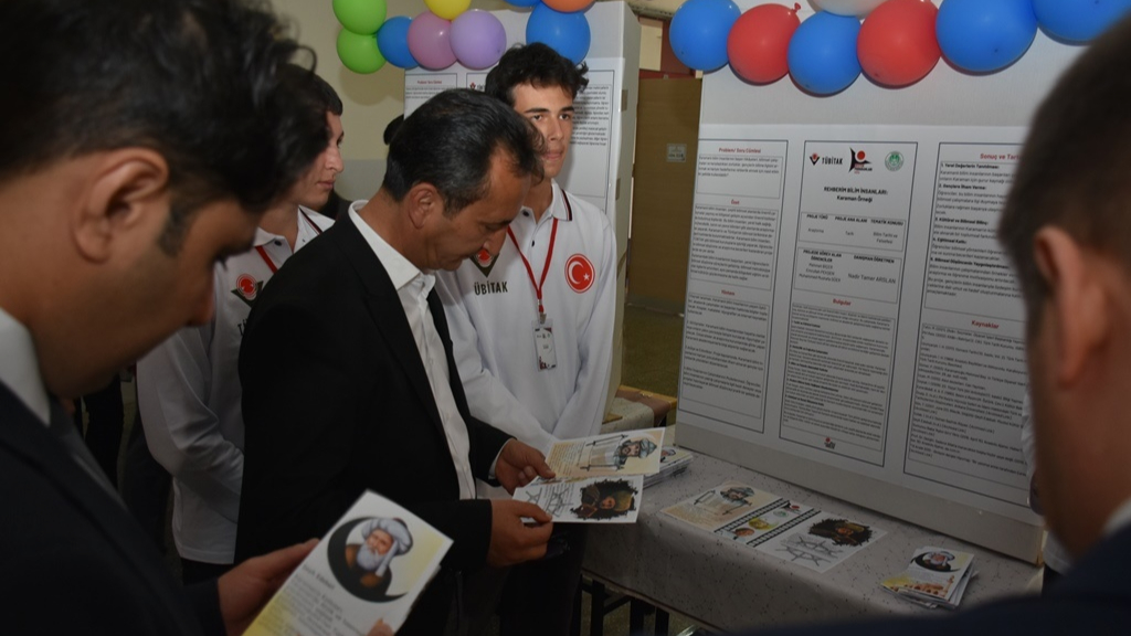 Karaman’da TÜBİTAK 4006 Bilim Fuarları Ziyarete Açıldı