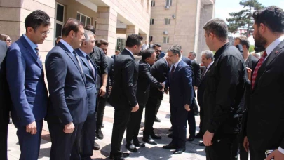 Bakan Yumaklı Kayseri Valiliği’ni ziyaret etti