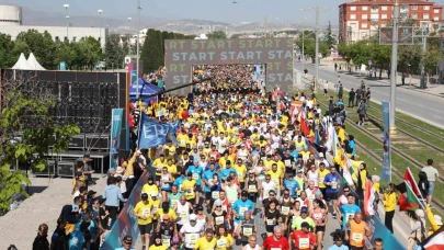 4. Uluslararası Konya Yarı Maratonu Türkiye’den ve dünyadan sporcuları buluşturdu