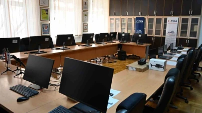 TİKA’dan Karadağ Üniversitesi Tarih Enstitüsü’ne teknik ekipman desteği