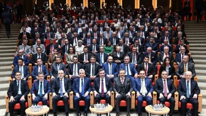 Cumhurbaşkanı Yardımcısı Yılmaz: "Enflasyon oranı düştükçe Türkiye farklı bir perspektif, farklı bir döneme doğru gelişimini devam ettiriyor"
