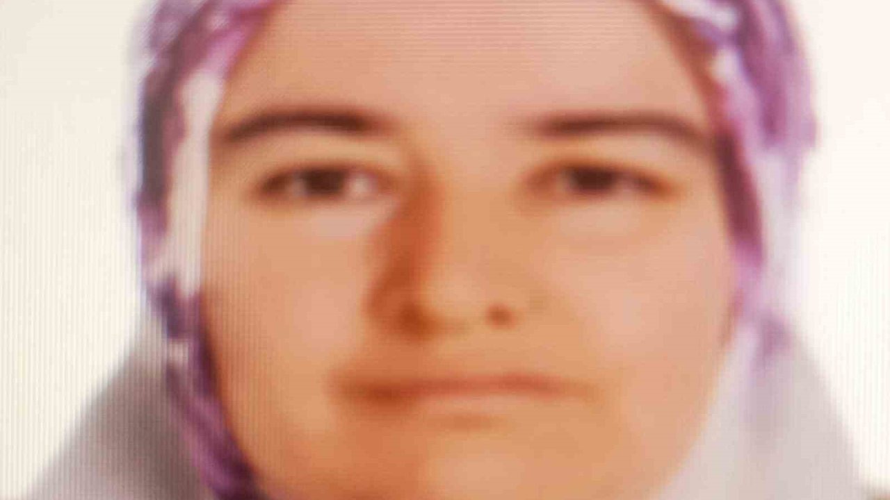 Cam silerken 4’üncü kattan düşen kadın hayatını kaybetti