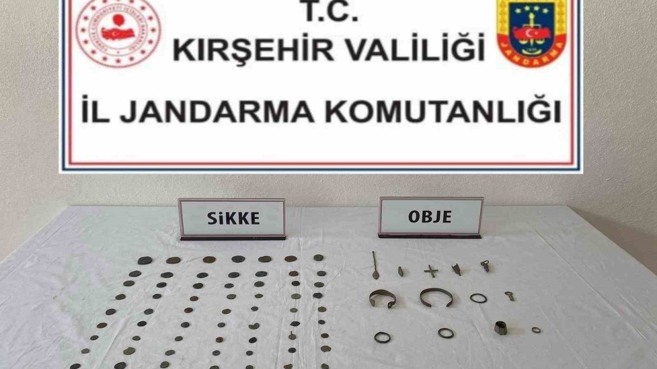 Kırşehir’de tarihi eser operasyonu: 69 sikke ve 13 obje ele geçirildi