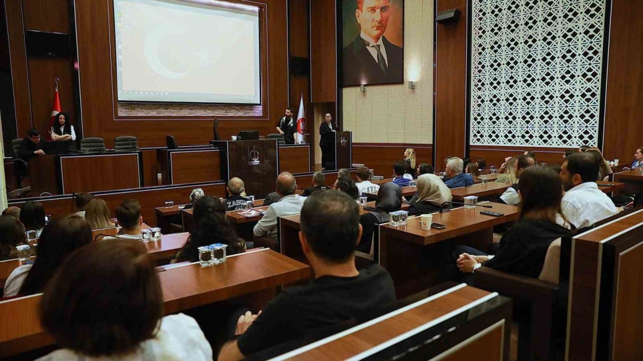 Keçiören Belediyesi personeline ‘Siber Suçlarla Mücadele’ eğitimi