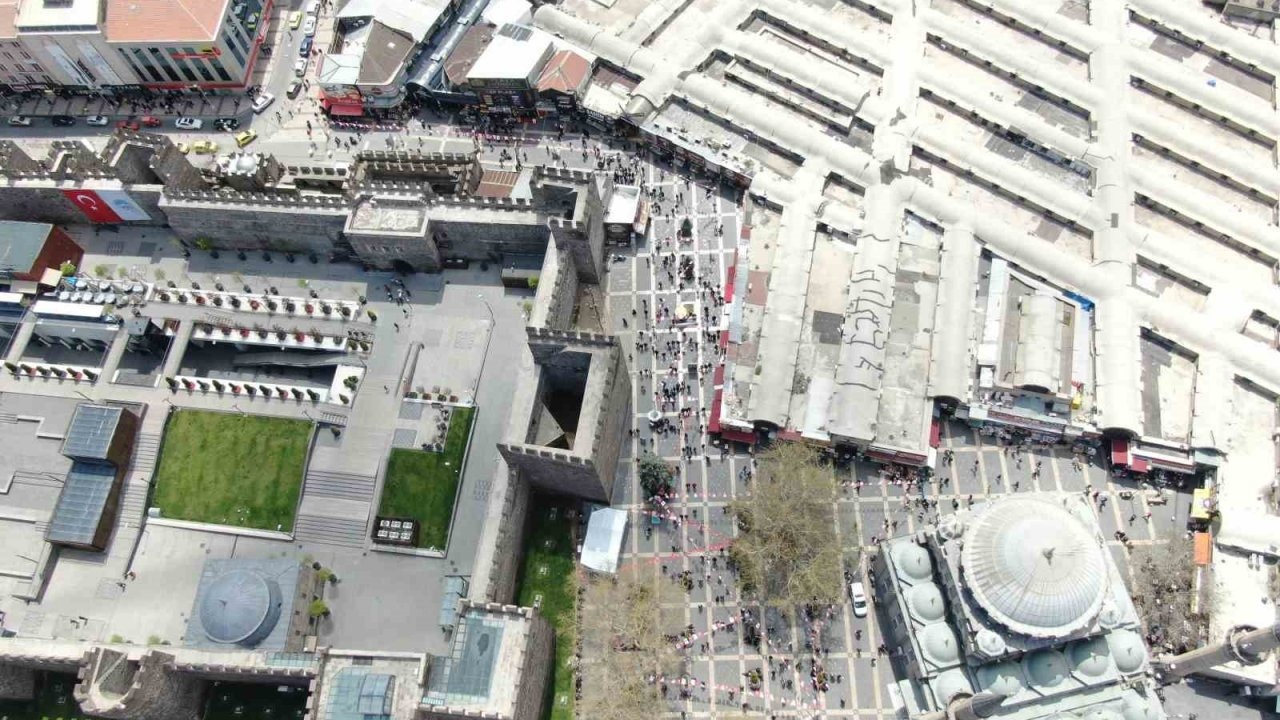 Kayseri’de 8 kaymakamın yeri değişti