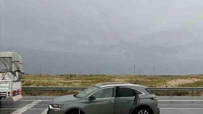 Karapınar’da otomobil refüje çarptı: 1 yaralı