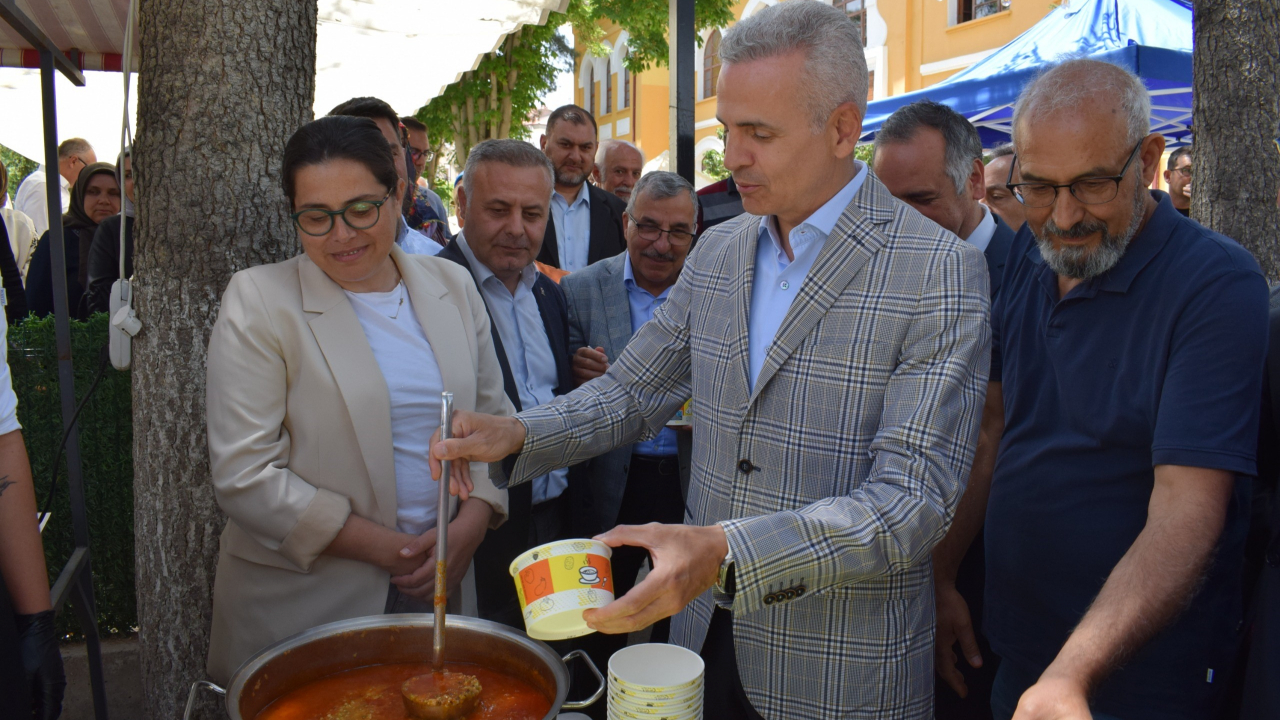 Karaman’da "Asırlık Tariflerle Türk Mutfağı" Etkinliğinde Yöresel Lezzetler Tanıtıldı