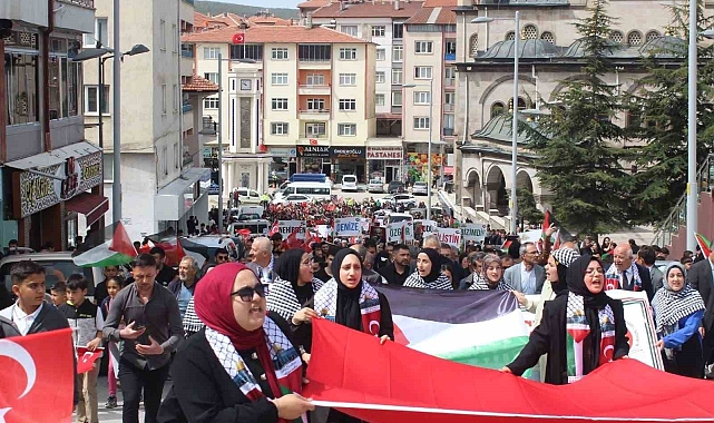 Akdağmadeni'nde Filistin'e destek yürüyüşü düzenlendi