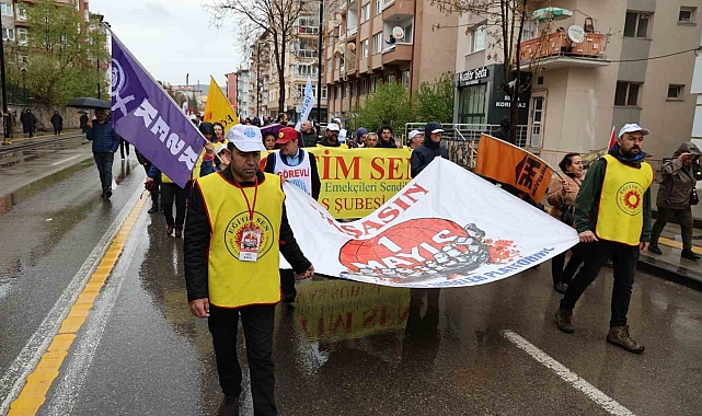 Bölücü slogan iddiası gerginliğe neden oldu